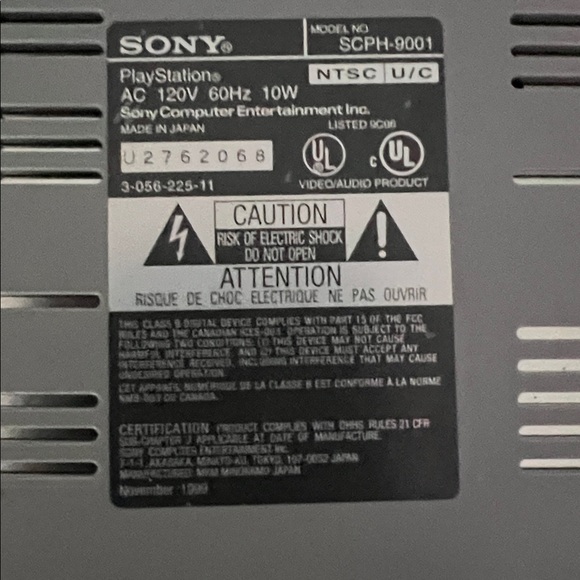 Sony PlayStation 1 Console with Controller and Cables - Picture 4 of 8